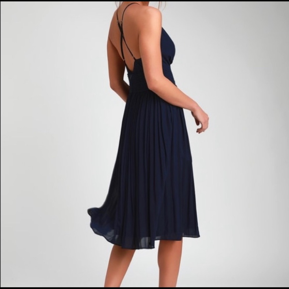 LuLus Love Me To The Moon Pleated Midi Dress